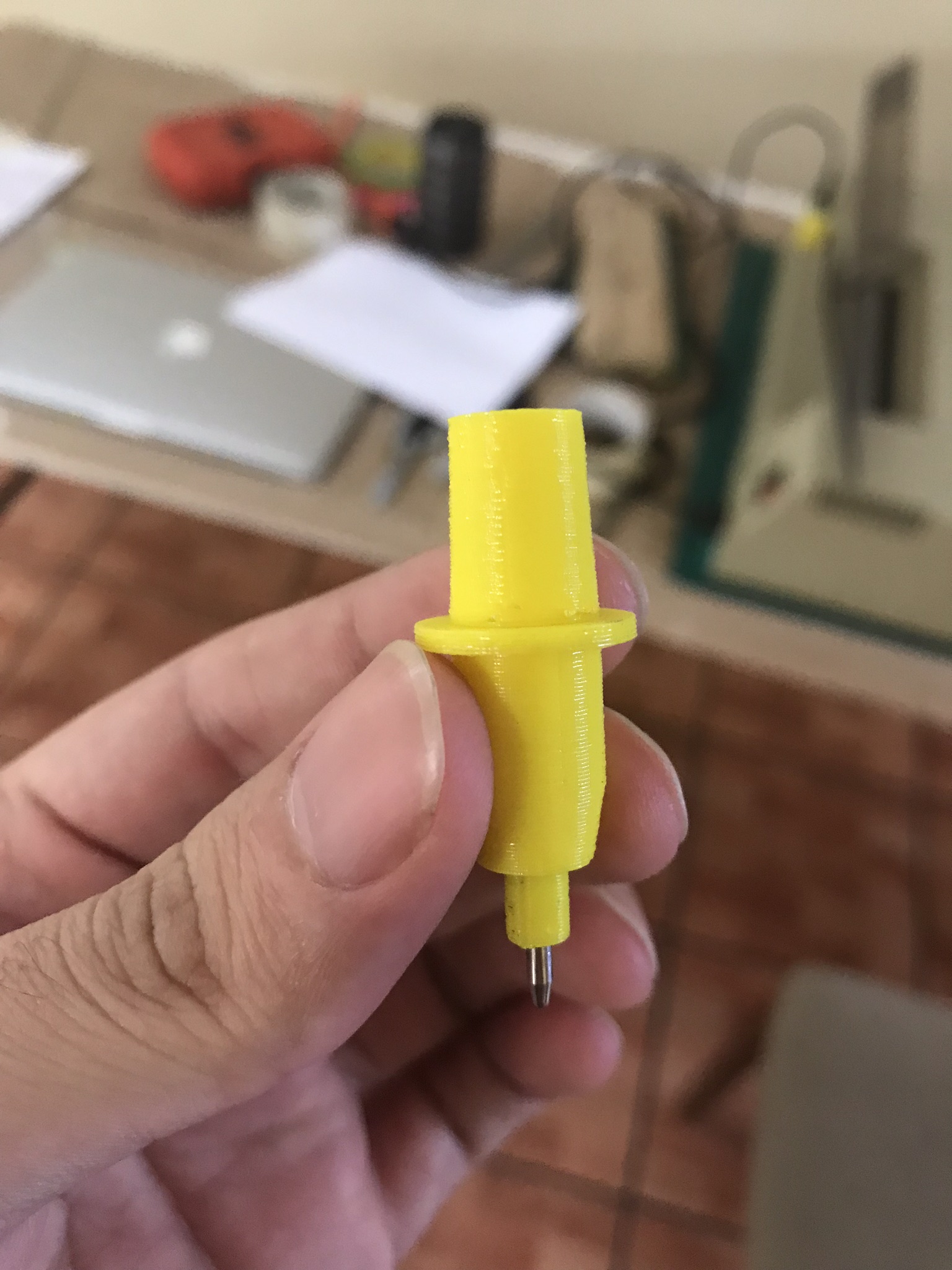 A 3d printed ballpoint pen holder shaped like a plotter pen